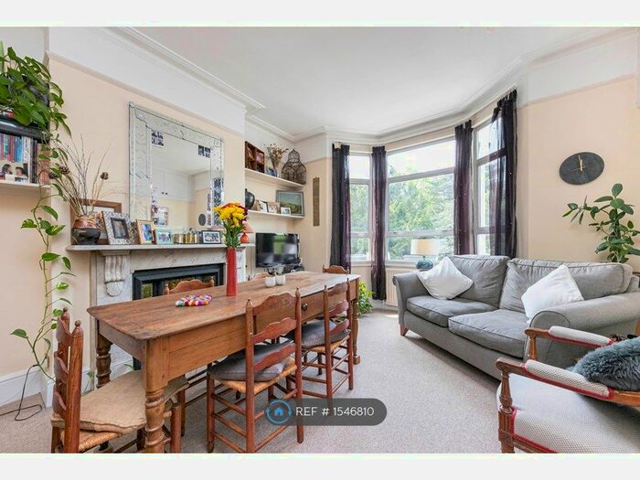 2 Bedroom Flat To Rent In Fulham Palace Road, London, SW6