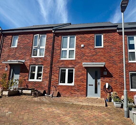 2 Bedroom Property To Rent In High Tree Lane, Tunbridge Wells, TN2