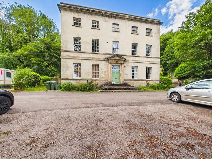 1 Bedroom Flat For Sale In Wallbridge House, Stroud, Gloucestershire, GL5