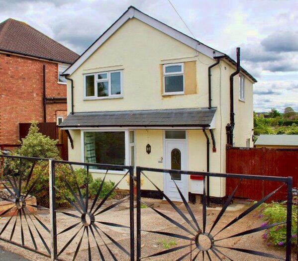 5 Bedroom Detached House To Rent In New Cross Road, Guildford, Surrey, GU2