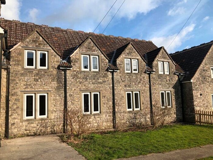 1 Bedroom Flat To Rent In Angwin Close, Shepton Mallet, Somerset, BA4
