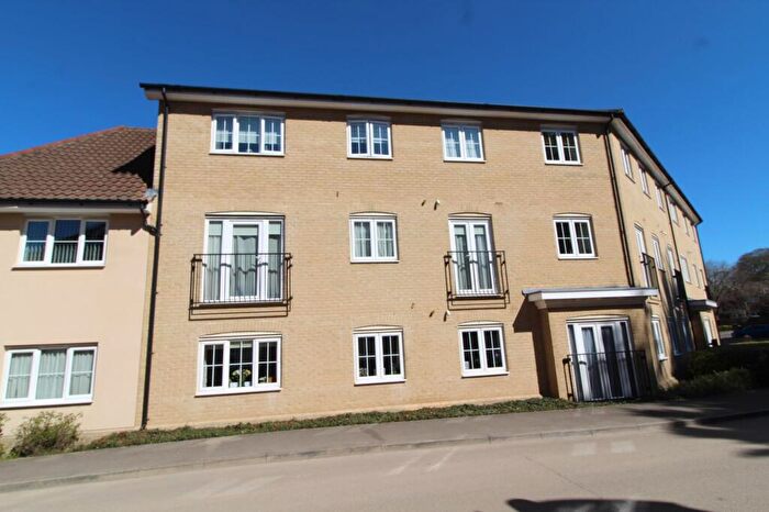 2 Bedroom Flat For Sale In Abbots Gate, Lydgate Court Abbots Gate, IP33