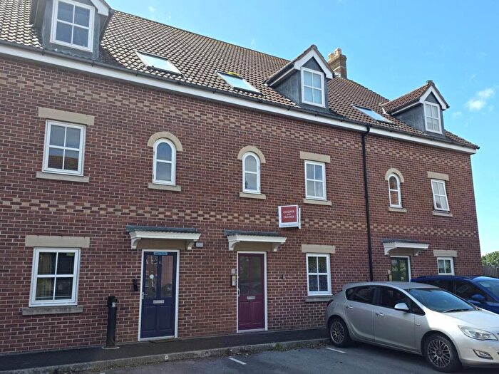 2 Bedroom Apartment For Sale In Coachmans Yard, Glastonbury, BA6