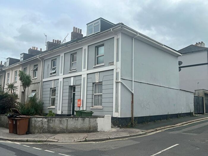 1 Bedroom Flat For Sale In Flat North Road West, Plymouth, Devon, PL1