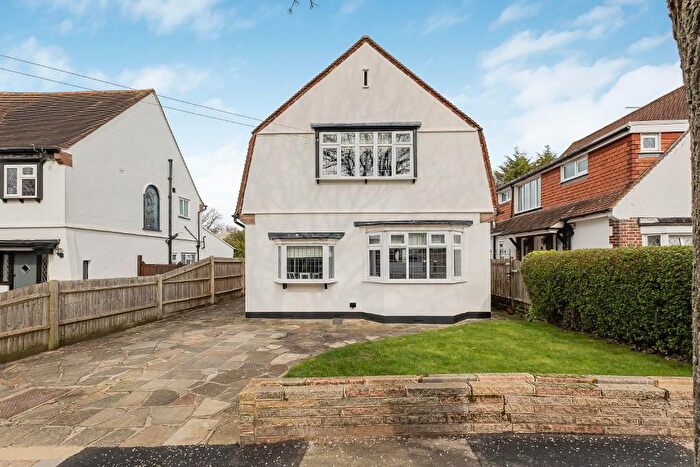3 Bedroom Detached House For Sale In Felstead Road, Orpington, Kent, BR6