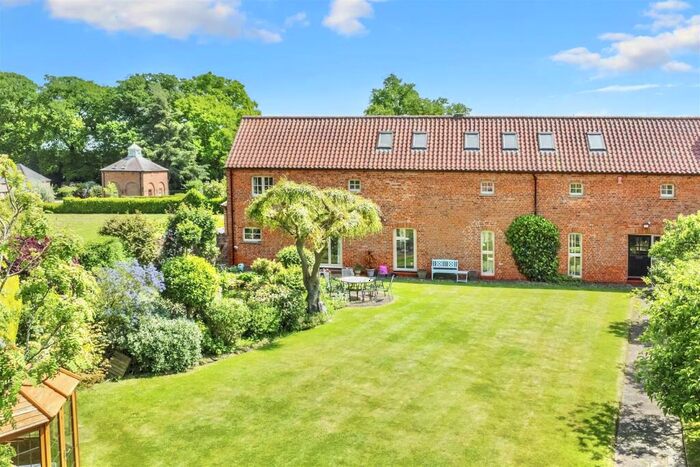 5 Bedroom Barn Conversion For Sale In Syerston Hall Park, Newark, NG23