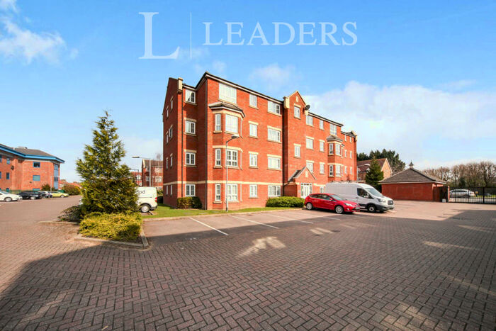 2 Bedroom Flat To Rent In Watling Gardens, Dunstable, LU6