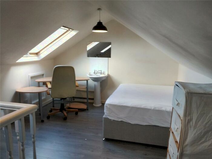 3 Bedroom House To Rent In Glynne Road ( Bed), Bangor, Gwynedd, LL57