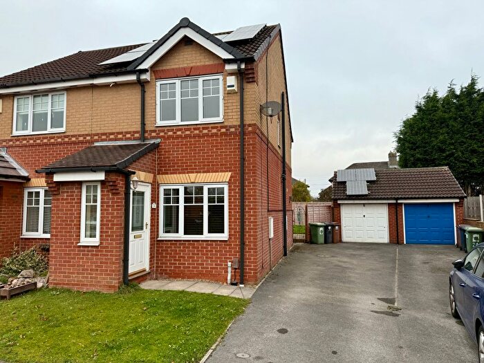 3 Bedroom Semi-Detached House To Rent In Markington Place, Leeds, West Yorkshire, LS10