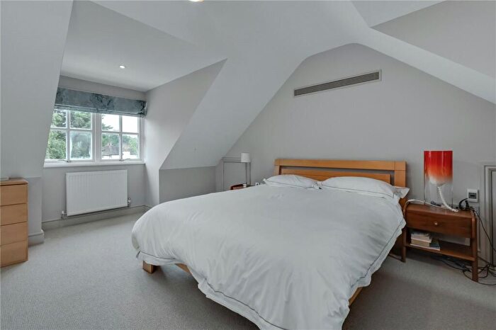 5 Bedroom Town House To Rent In Rectory Orchard, London, SW19