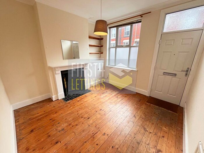 3 Bedroom Terraced House To Rent In Howard Road, Clarendon Park, LE2
