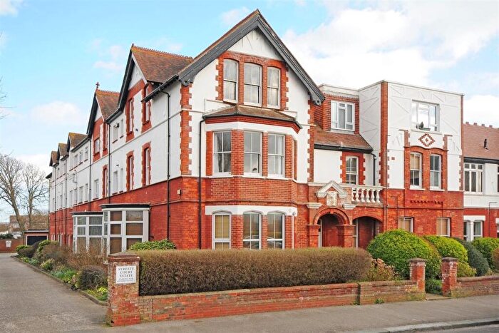 Flat To Rent In Victoria Drive, Bognor Regis, PO21