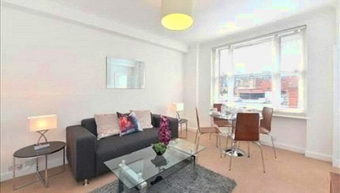 1 Bedroom Flat To Rent In Hill Street, London, W1J