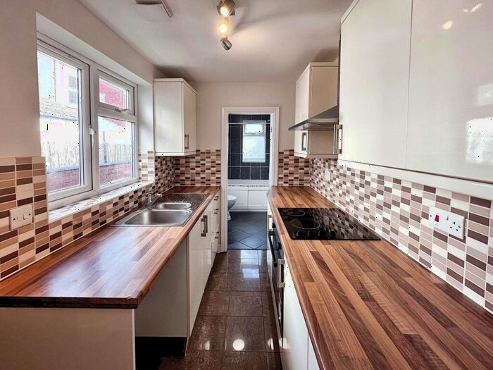 2 Bedroom Terraced House To Rent In Cross Street, Lincoln, LN5