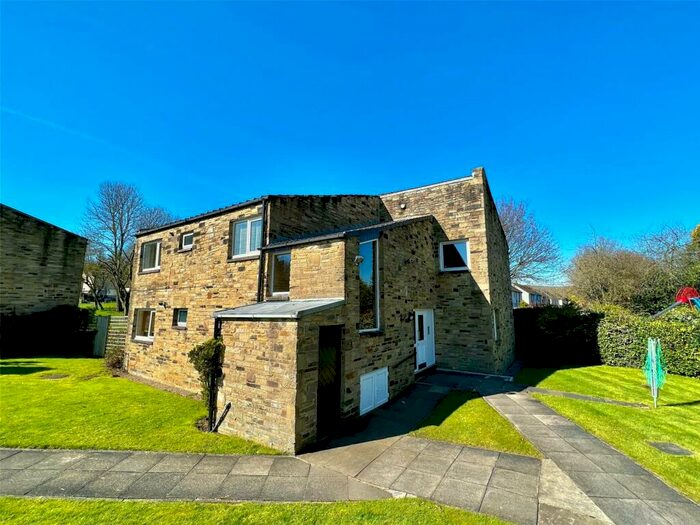 1 Bedroom Flat To Rent In St. Peters Way, Menston, Ilkley, West Yorkshire, LS29