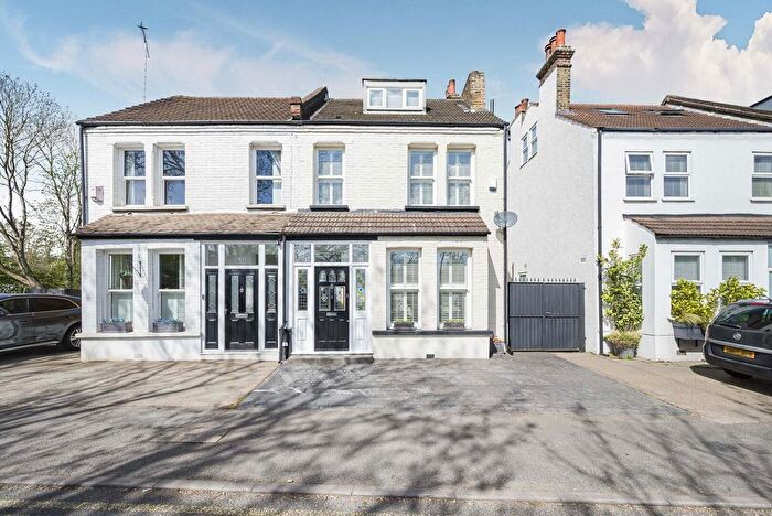 5 Bedroom Property For Sale In North Cray Road, Bexley, DA5