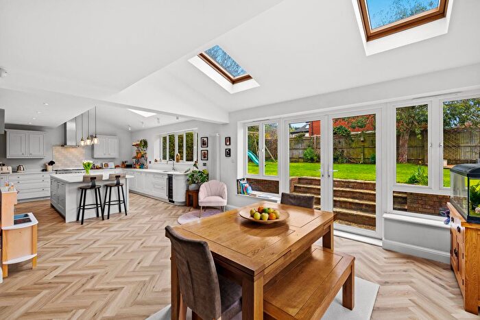 4 Bedroom Detached House For Sale In Mallory Road, Hove, BN3