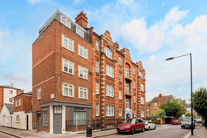 2 Bedroom Flat To Rent In Bell Street, London, NW1