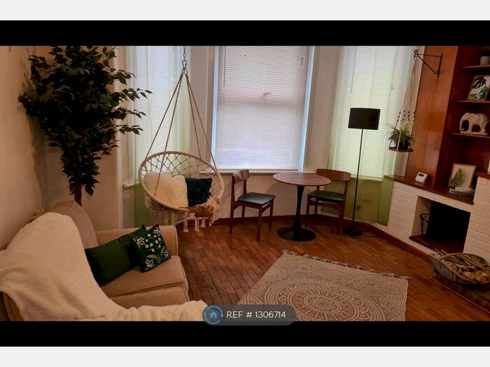 1 Bedroom Flat To Rent In Victoria Place, Plymouth PL2