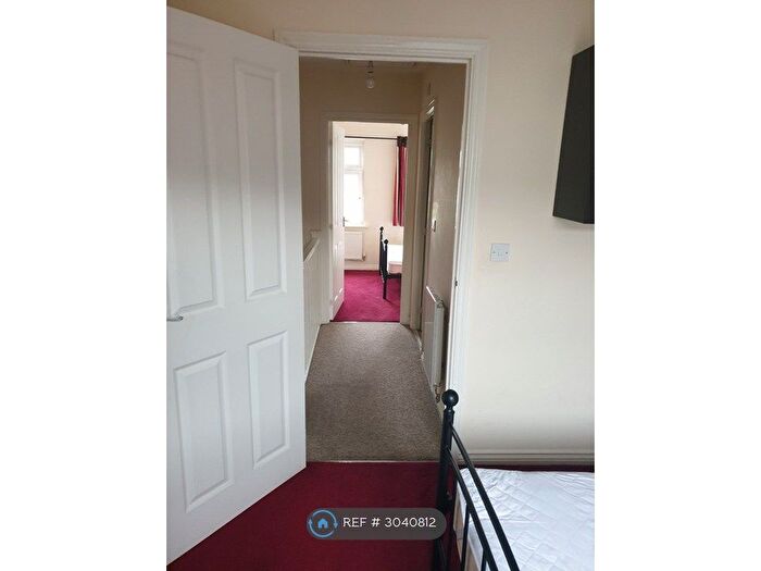 2 Bedroom End Terrace House To Rent In Rodney Road, Newport, NP19