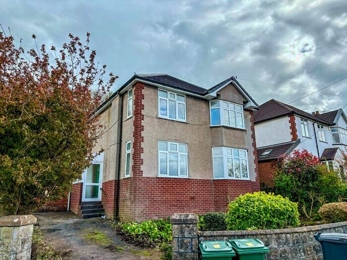 3 Bedroom Detached House To Rent In Kings Road, Clevedon, BS21