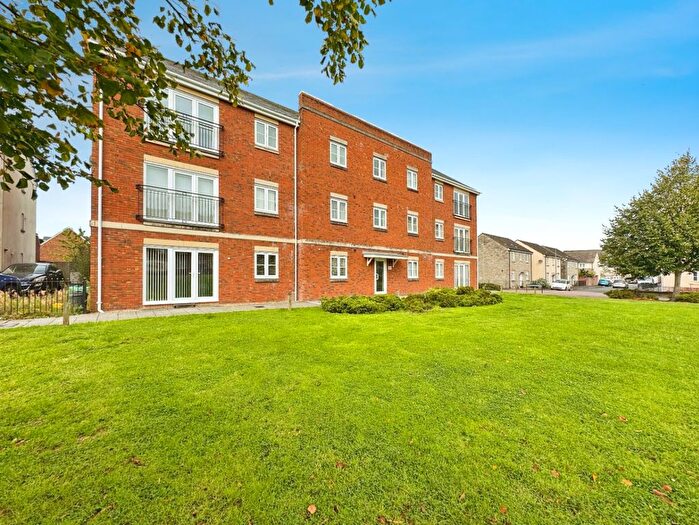 2 Bedroom Flat For Sale In Clayton Drive, Pontarddulais, Swansea, West Glamorgan, SA4