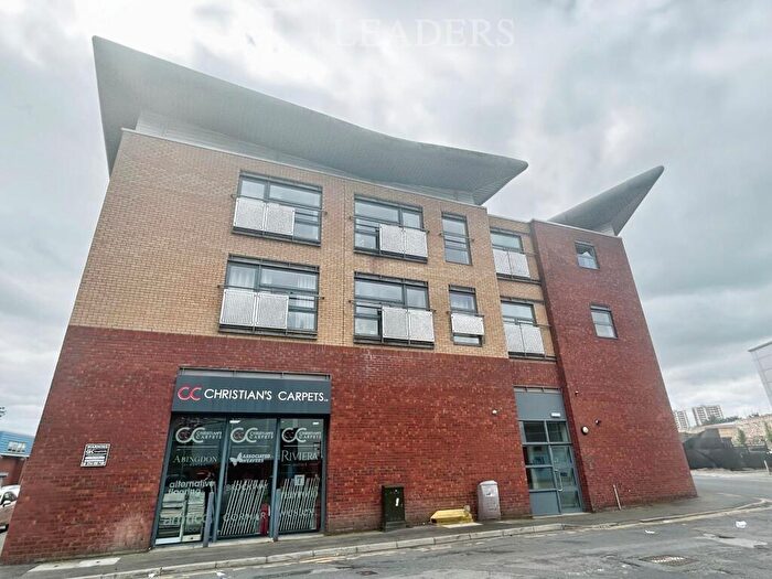 1 Bedroom Flat To Rent In The Point, Whitehall Place, LS12