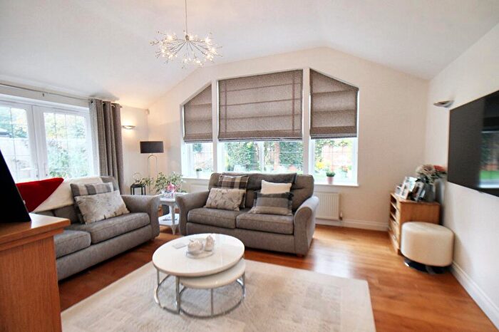 4 Bedroom Detached House For Sale In Myrrfield Road, Bishopdown, SP1