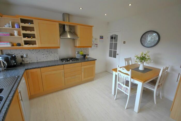 2 Bedroom Detached Bungalow For Sale In Edgehill Road, DN2