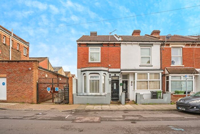 3 Bedroom End Terrace House For Sale In Langford Road, Portsmouth, Hampshire, PO1