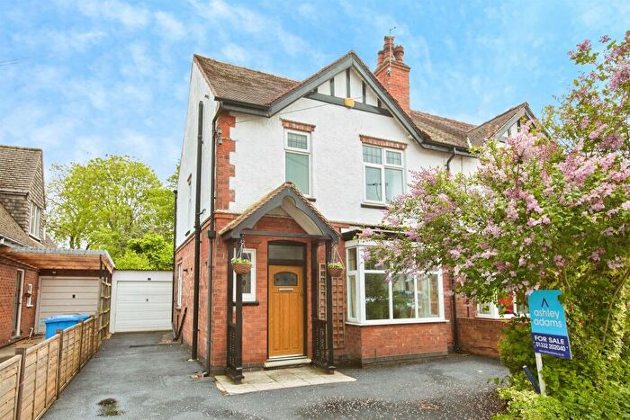 3 Bedroom Semi Detached House For Sale In Middleton Avenue, Littleover, Derby, DE23
