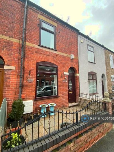 2 Bedroom Terraced House To Rent In Raymond Street, Swinton, Manchester, M27