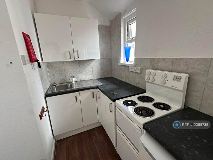 1 Bedroom Flat To Rent In Claude Road, Cardiff, CF24