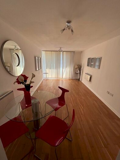 2 Bedroom Flat To Rent In Highfield Road, Feltham, TW13