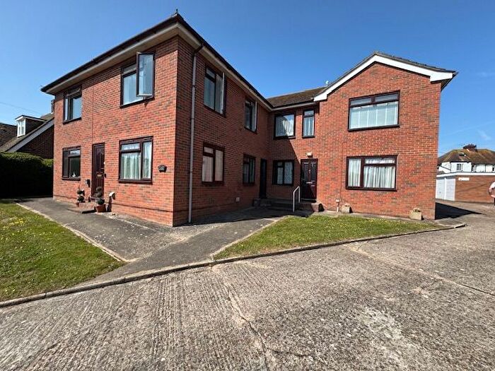 2 Bedroom Flat To Rent In St. Mildreds Avenue, Broadstairs, CT10