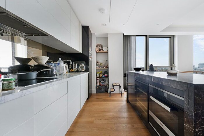 2 Bedroom Flat To Rent In Southbank Place, Waterloo, London, SE1