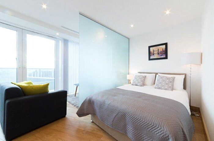 Studio To Rent In Arena Tower, Crossharbour Plaza, Canary Wharf, E14