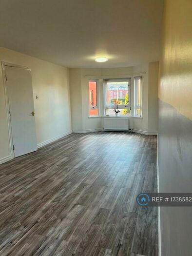 2 Bedroom Flat To Rent In West Powburn, Edinburgh, EH9