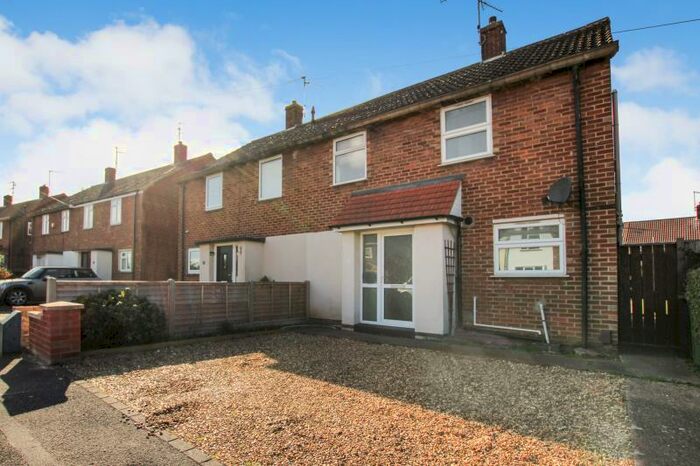 3 Bedroom Semi-Detached House To Rent In Arundel Road, Peterborough, PE4