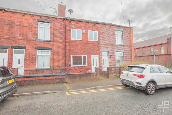 3 Bedroom Terraced House To Rent In Tram Street, Platt Bridge, Wigan, WN2