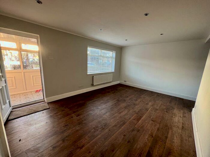 3 Bedroom Terraced House To Rent In Woodlea Avenue, Chester, CH2