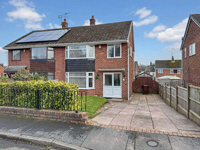 3 Bedroom Semi Detached House For Sale In Parkway, Forsbrook, Stoke-on-Trent, ST11