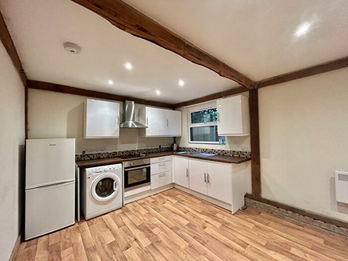 1 Bedroom Cottage To Rent In Cane End, Reading, RG4