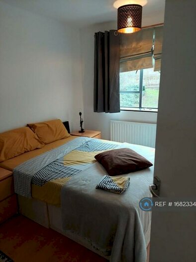 2 Bedroom Flat To Rent In Eliot Park, London, SE13