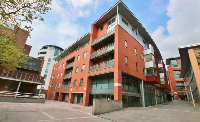 2 Bedroom Apartment To Rent In Madison Square, City Centre, Liverpool, L1