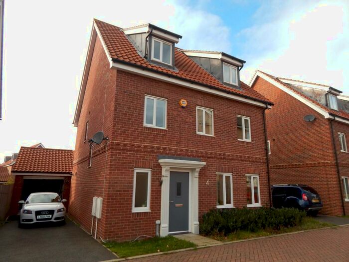 5 Bedroom Detached House To Rent In Tulip Gardens, Cringleford, Norwich, NR4