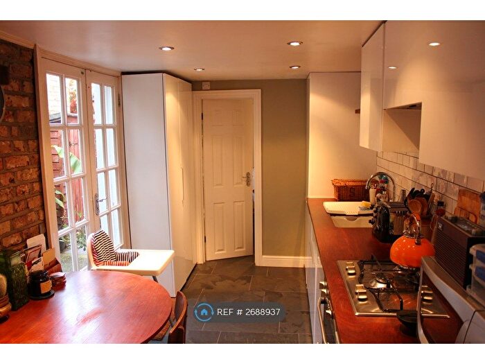 1 Bedroom Flat To Rent In Oriel Road, London, E9