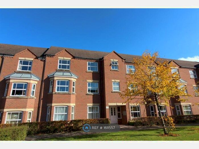 2 Bedroom Flat To Rent In Wharf Lane, Solihull, B91