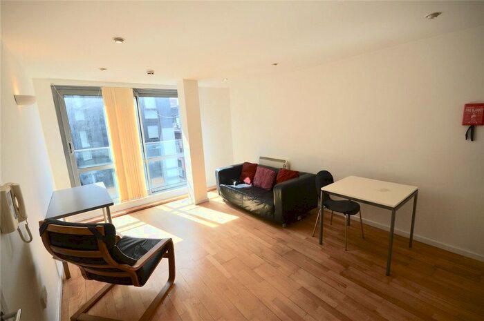 1 Bedroom Flat To Rent In West Street, Sheffield, South Yorkshire, S1