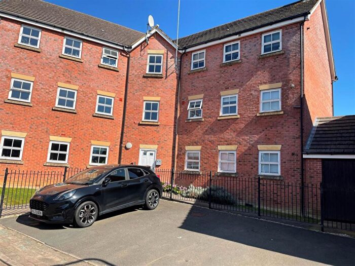 2 Bedroom Flat To Rent In Middlemore, NN11